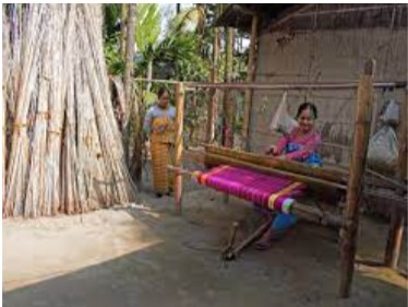 Power Looms vs Handlooms – What’s the Real Difference?