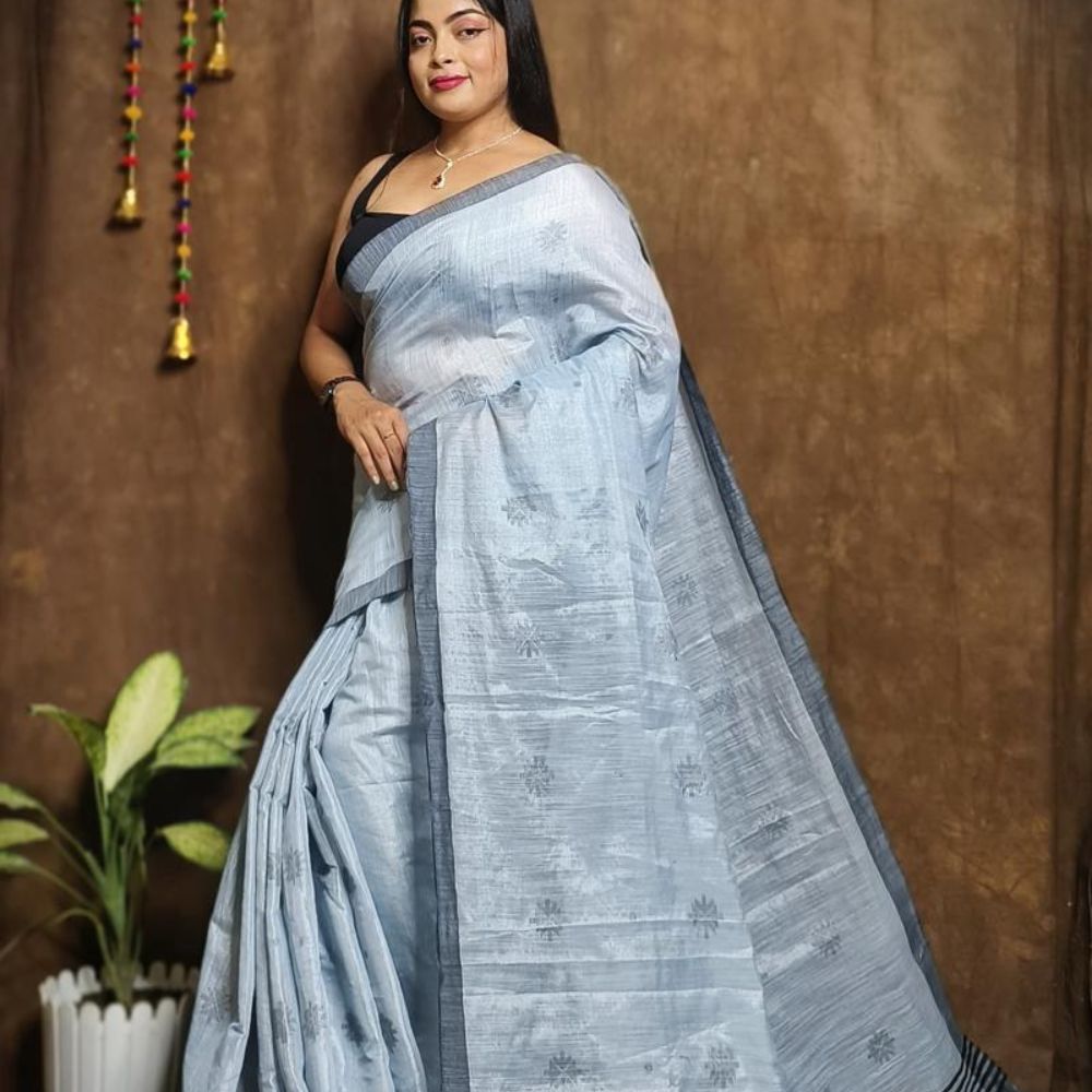 Dhakai Jamdani: A Masterpiece in Every Thread