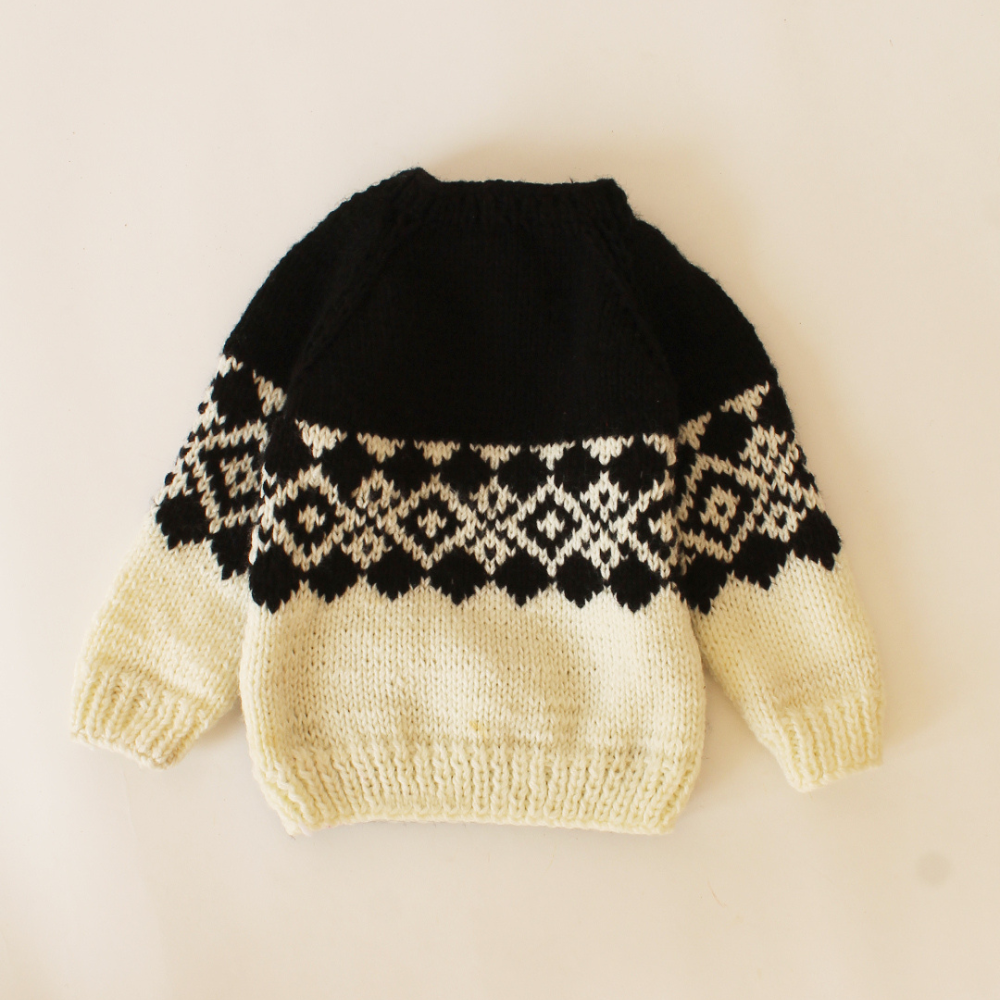 Color Block Black And Cream Kintted Sweater.