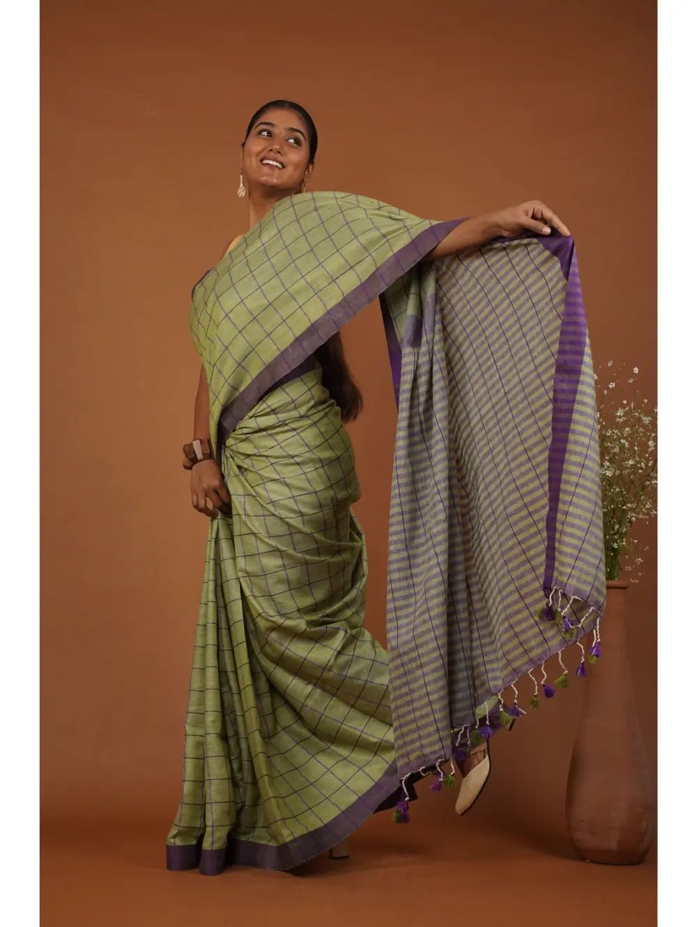 Vanika Rekha Handwoven Olive Green Cotton Saree 